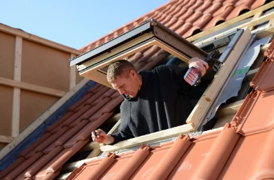 Pose de fenêtres de toit Velux à Drom
